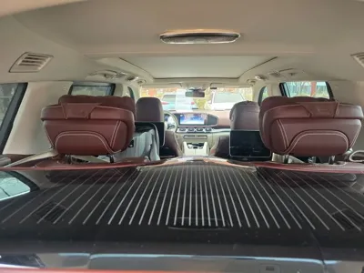 Mercedes-Benz GLS-Class 2025, 15000 км, за 251940000 KRW - фото 9