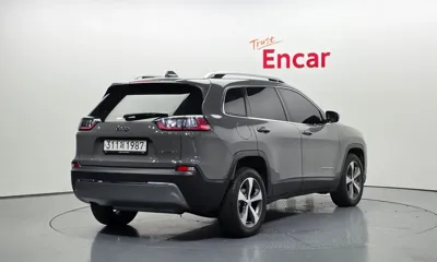 Jeep Cherokee 2021, 108107 км, за 16000000 KRW