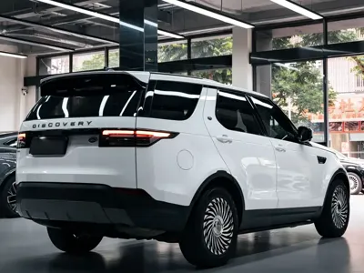 Land Rover Discovery 2019, 90000 км, за 196800 CNY
