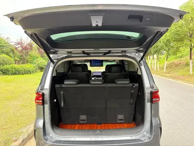 Roewe iMAX8 2021, 85000 км, за 79800 CNY - фото 13