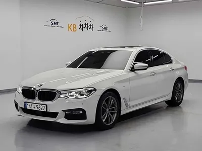 BMW 5-Series · 2018 год