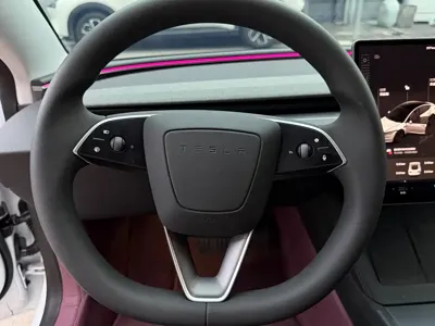 Tesla Model 3 2026, 6000 км, за 165000 CNY - фото 8