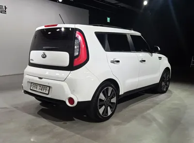Kia Soul 2014, 118789 км, за 7900000 KRW - фото 4
