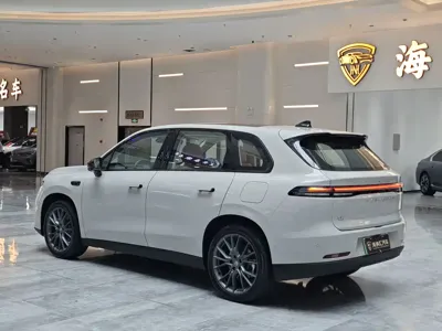 Leapmotor Leapmotor C10 2026, 2500 км, за 125800 CNY