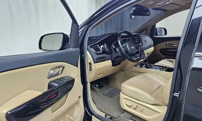Kia Canival 2015, 193725 км, за 8800000 KRW - фото 10