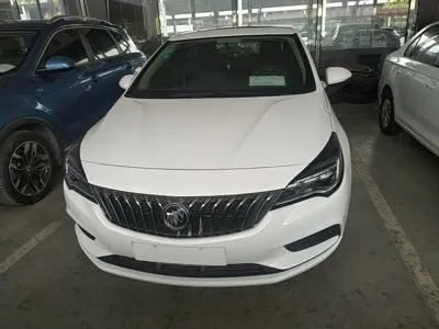 Buick Verano 2017, 48400 км, за 37100 CNY