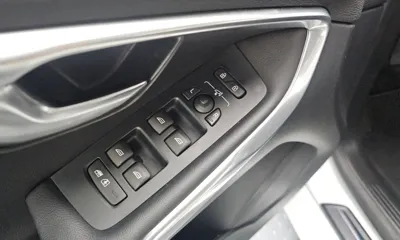 Volvo V40 2017, 92430 км, за 8700000 KRW - фото 16