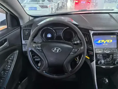 Hyundai Sonata 2014, 164000 км, за 17900 CNY - фото 7