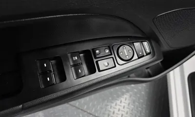 Hyundai Avante 2017, 138143 км, за 8300000 KRW - фото 29