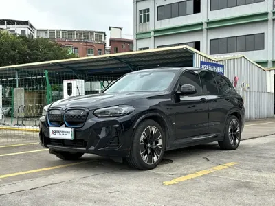 BMW iX3 · 2022 год