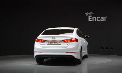 Hyundai Avante 2018, 65030 км, за 12500000 KRW