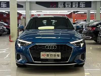 Audi A3 2020, 49000 км, за 109900 CNY