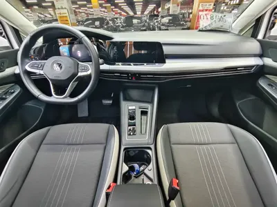 Volkswagen Golf 2021, 31200 км, за 80800 CNY - фото 6