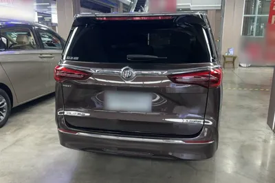 Buick GL8 2021, 110200 км, за 169734.41 CNY