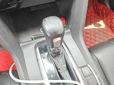 Honda Civic 2016, 145300 км, за 59230.71 CNY - фото 12