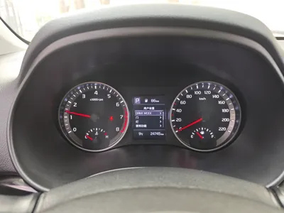 Kia Stonic 2021, 24700 км, за 66015.93 CNY - фото 11