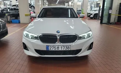 BMW 3-Series 2025, 8972 км, за 41500000 KRW