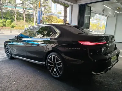 BMW 7-Series 2025, 1627 км, за 105800000 KRW