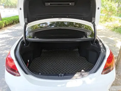 Mercedes-Benz C-Class 2019, 108000 км, за 96900 CNY - фото 19