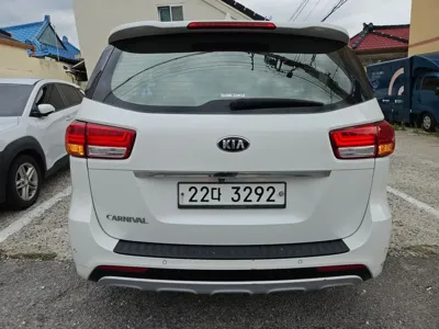 Kia Canival 2015, 224609 км, за 6500000 KRW