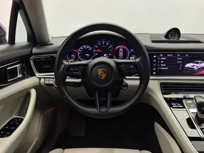 Porsche Panamera 2022, 27000 км, за 639800 CNY - фото 8