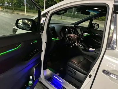 Toyota Alphard 2020, 77000 км, за 425000 CNY