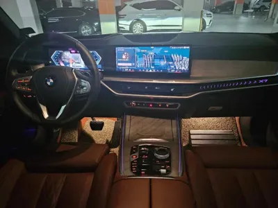 BMW X7 2024, 9200 км, за 105060000 KRW - фото 9