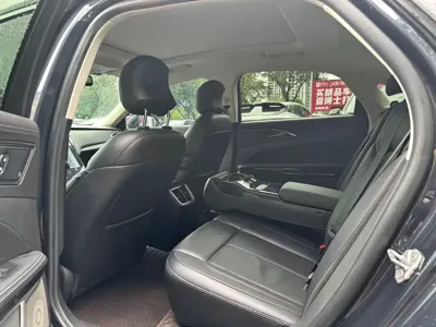 Ford Taurus 2021, 71000 км, за 92800 CNY - фото 7