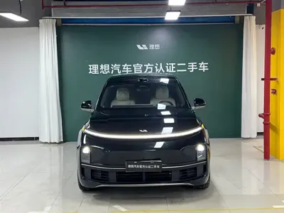 Li Auto Li L9 2025, 8800 км, за 356800 CNY