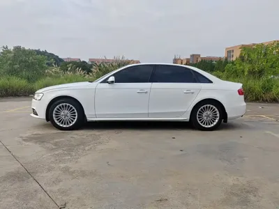 Audi A4L 2014, 90000 км, за 40100 CNY
