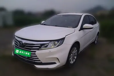 Soueast A5 Wing Dance · 2019 год