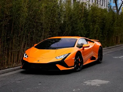 Lamborghini Huracán 2025, 900 км, за 2897700 CNY - фото 1