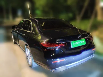 Mercedes-Benz E-Class 2023, 22300 км, за 306078.57 CNY