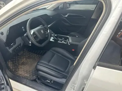Bestune B70 2022, 36000 км, за 46500 CNY