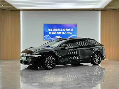 Zeekr 极氪007GT · 2025 год