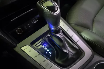 Hyundai Avante 2018, 129000 км, за 8800000 KRW - фото 9