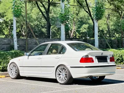 BMW 3 Series 2003, 190000 км, за 63800 CNY - фото 17