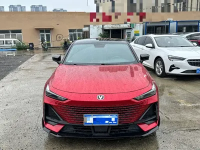 Changan UNI-V 2022, 70000 км, за 55800 CNY