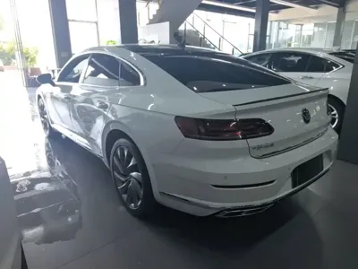 Volkswagen CC 2022, 69600 км, за 120300 CNY - фото 5