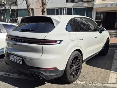 Porsche Cayenne 2025, 10900 км, за 165880000 KRW
