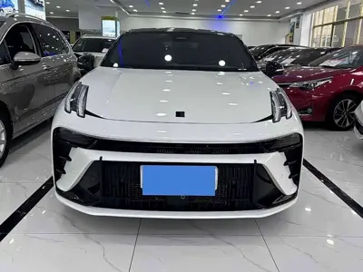 Lynk & Co 03 2022, 30000 км, за 57800 CNY