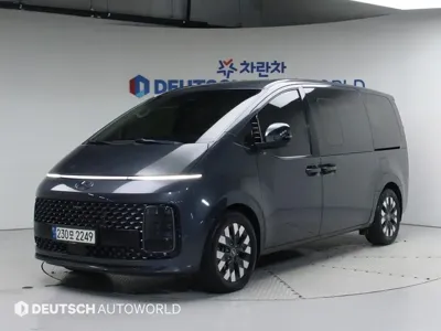 Hyundai Staria · 2022 год