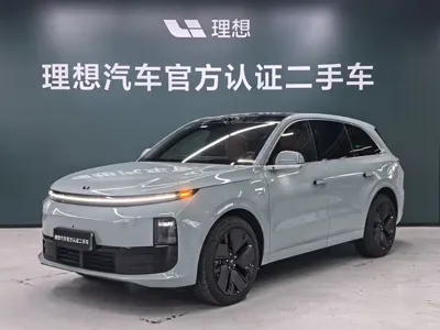 Li Auto Li L6 · 2025 год