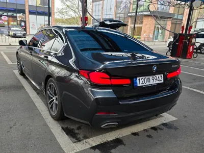 BMW 5-Series 2023, 33500 км, за 35400000 KRW