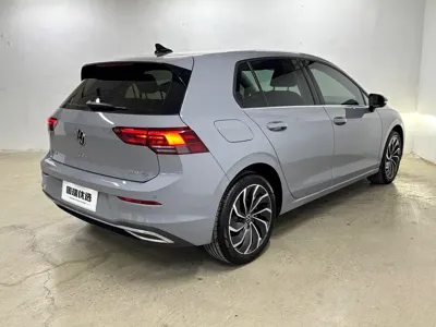 Volkswagen Golf 2024, 31000 км, за 117800 CNY - фото 4