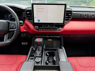 Toyota Sequoia 2024, 68000 км, за 718000 CNY - фото 7