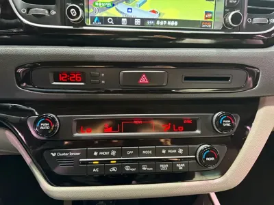 Kia Canival 2015, 182788 км, за 6500000 KRW - фото 10