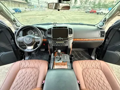 Toyota Land Cruiser 2016, 170000 км, за 231800 CNY - фото 6