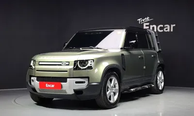 Land Rover Defender · 2022 год