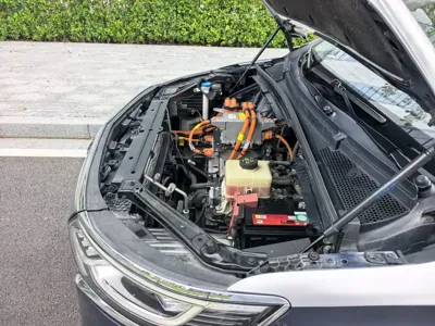 Roewe iMAX8 New Energy 2023, 352000 км, за 103800 CNY - фото 29